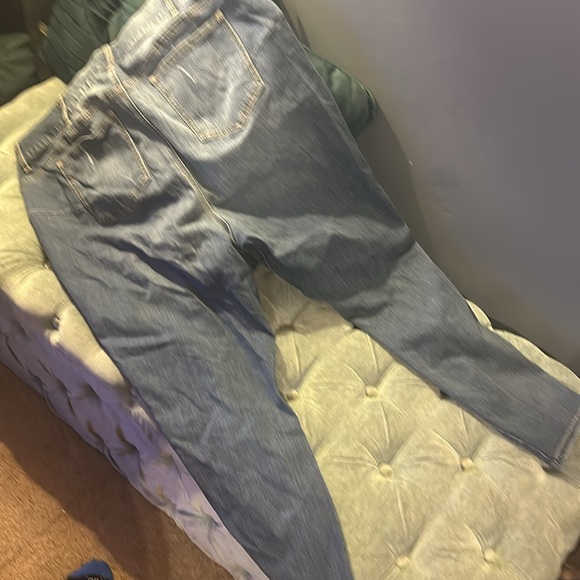 Torrid - Picture 2 of 4